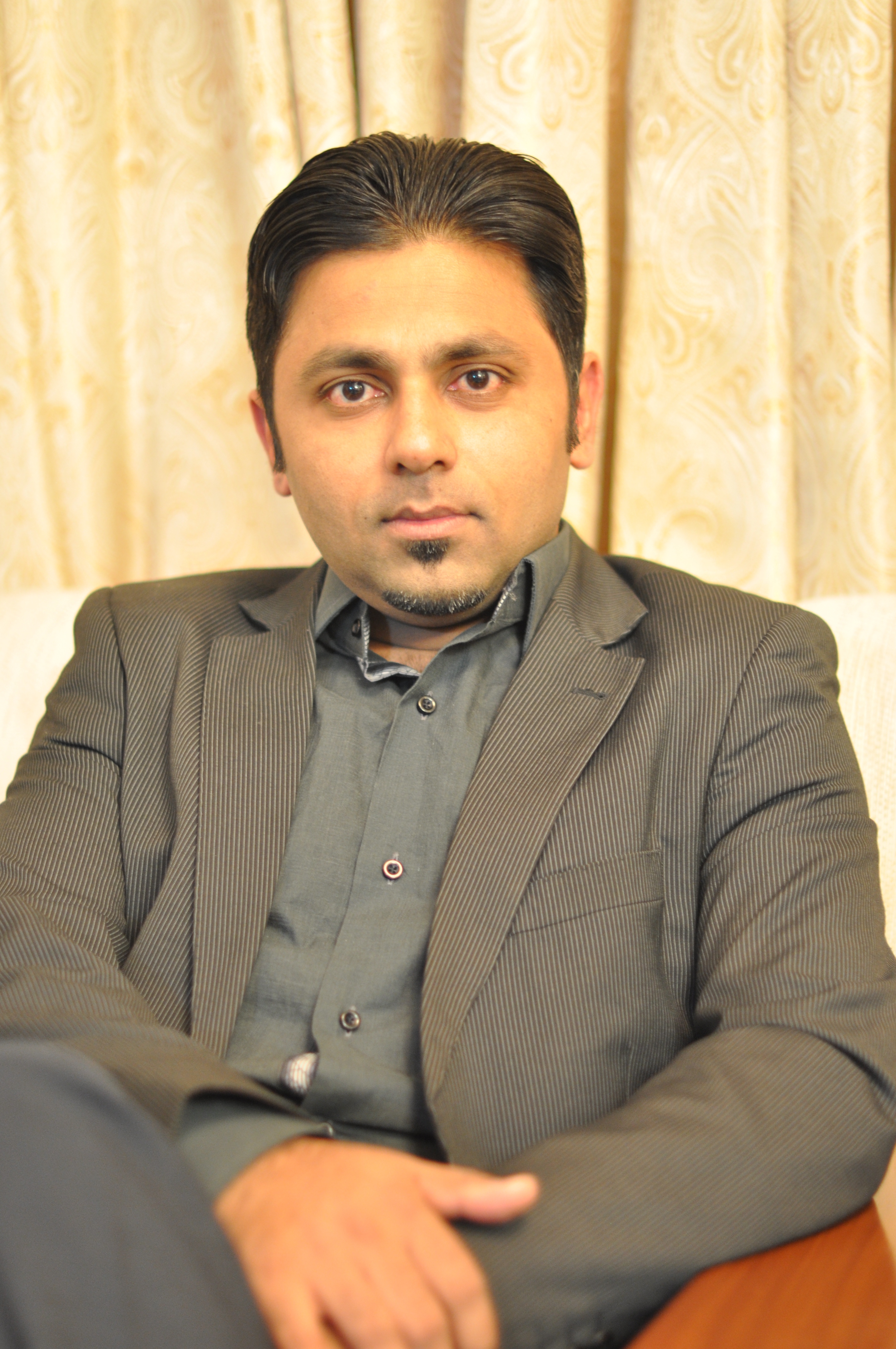 Dr Zubair Afzal