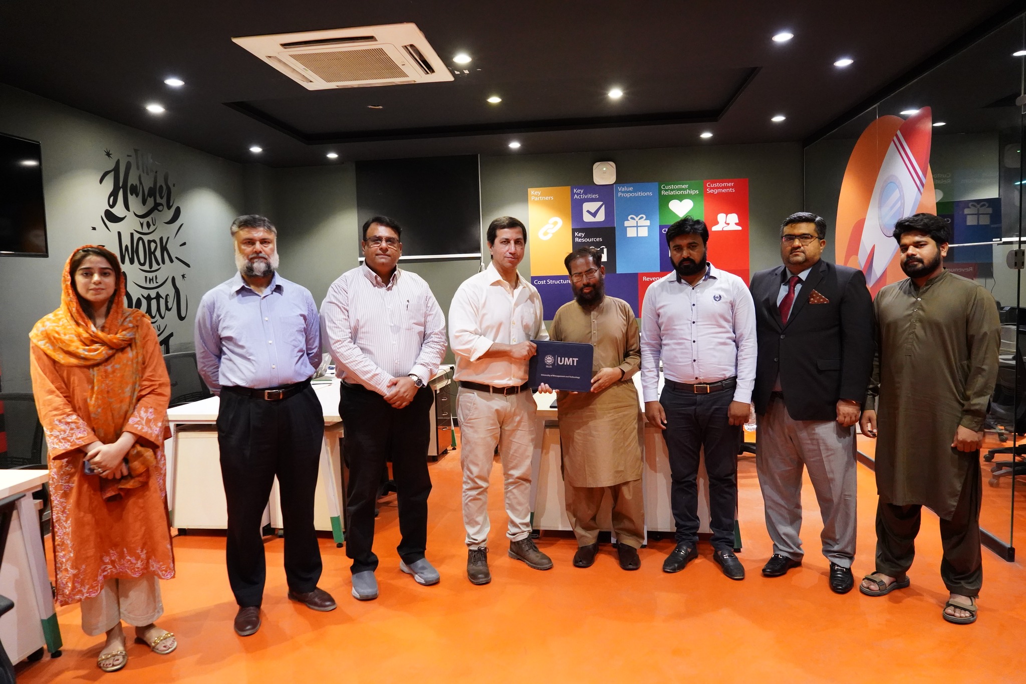 SST-UMT Signs MoU with Smartfun Studio in Collaboration with OCLP 